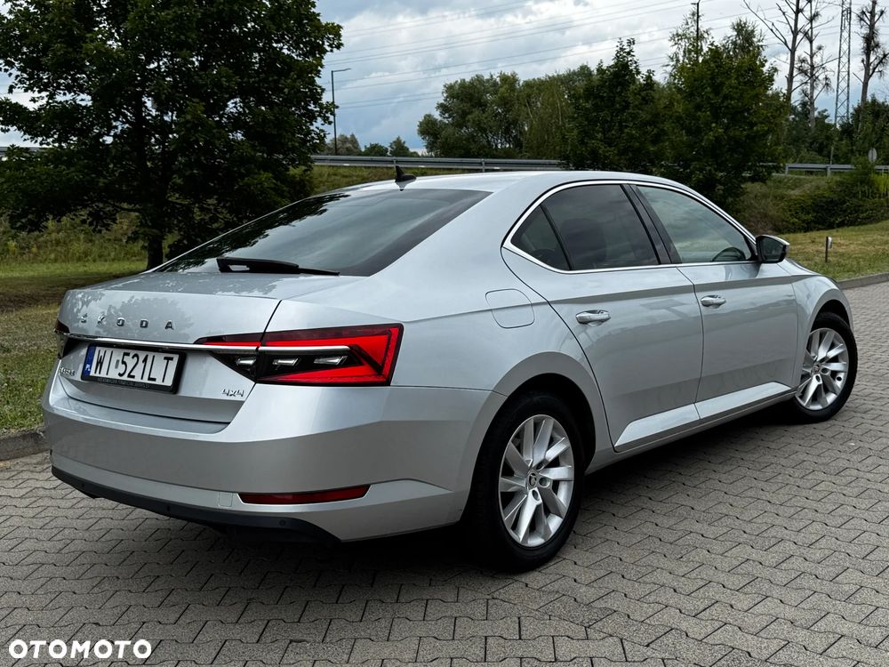 Skoda Superb 2.0 TDI SCR 4x4 Style DSG - 3