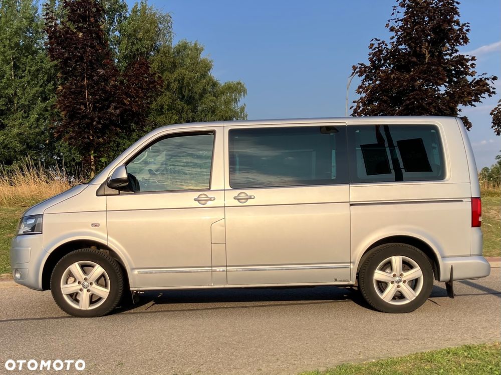 Volkswagen Multivan - 11
