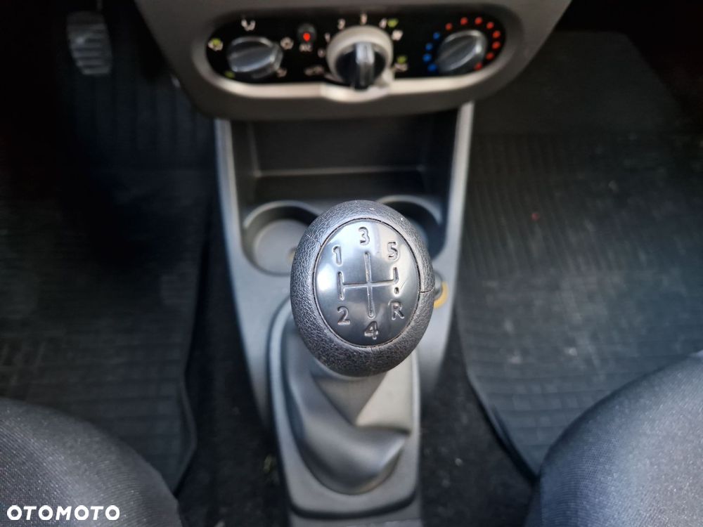 Dacia Sandero 1.5 dCi Laureate - 25
