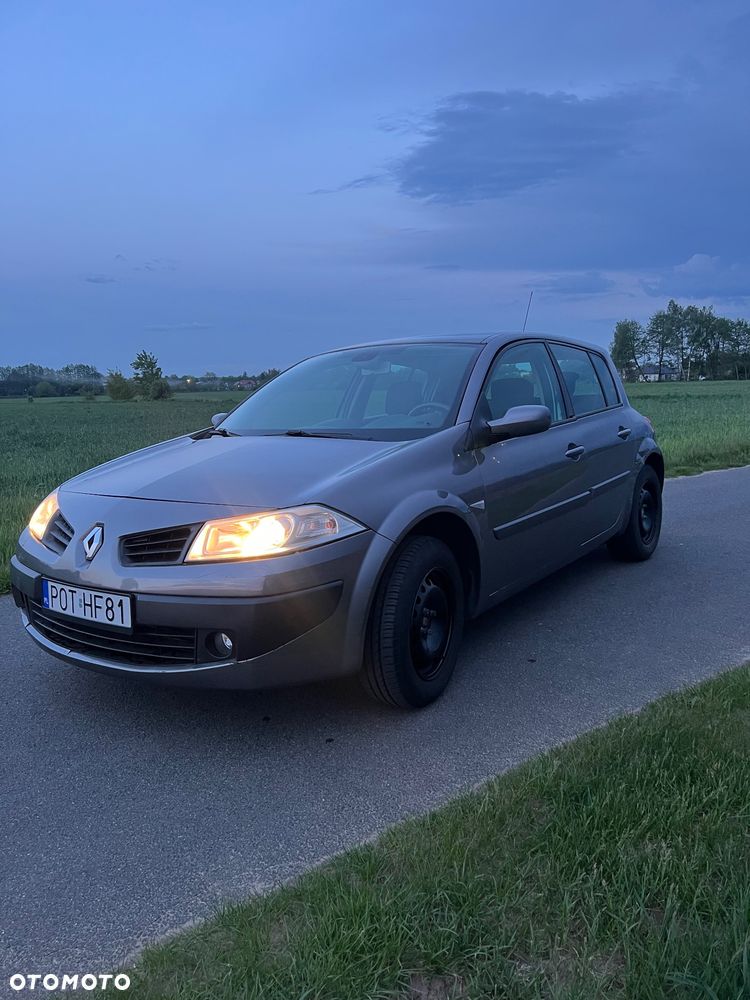 Renault Megane - 2