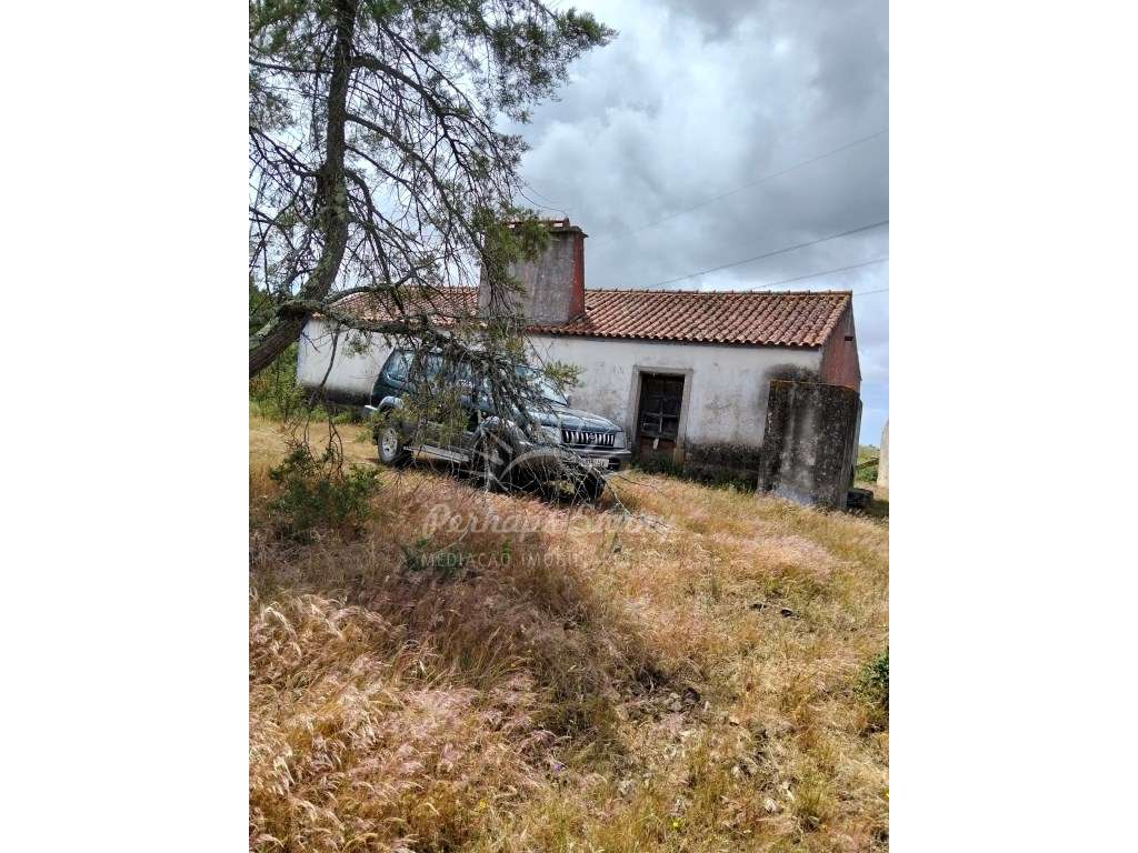 Prédio Misto em S. Francisco Da Serra - Grande imagem: 3/33