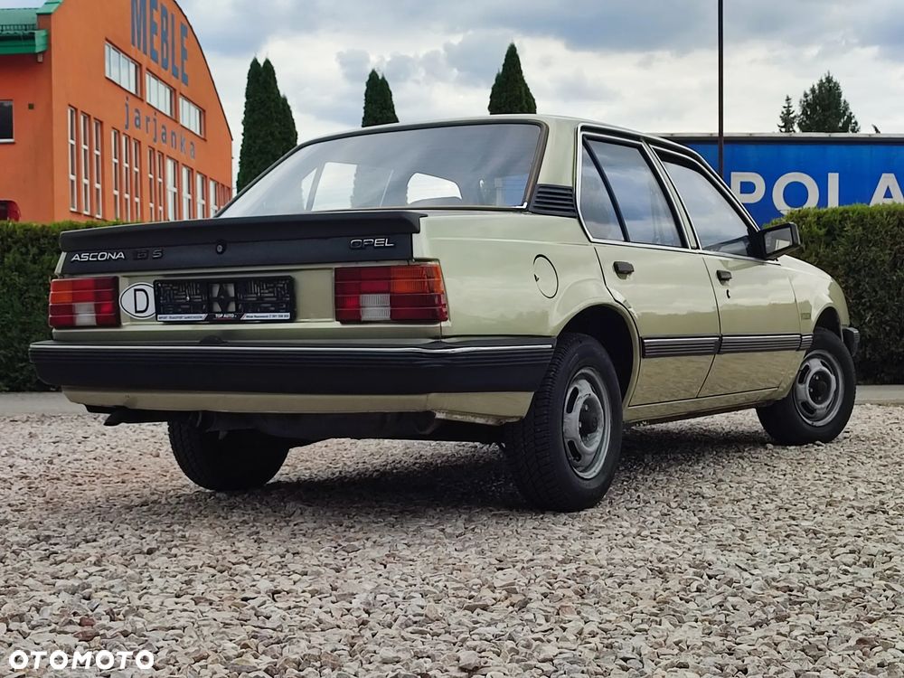 Opel Ascona - 18
