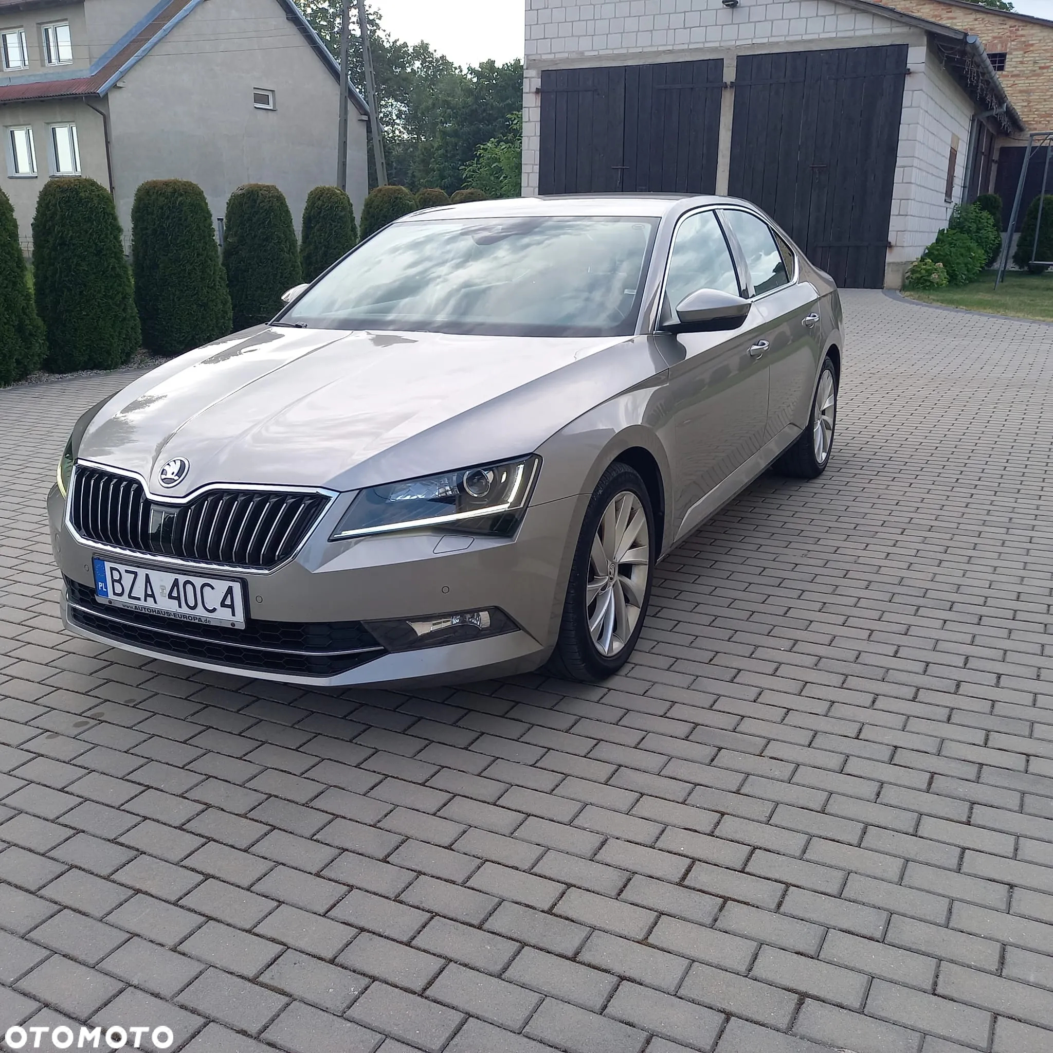 Skoda Superb 2.0 TDI Style - 4