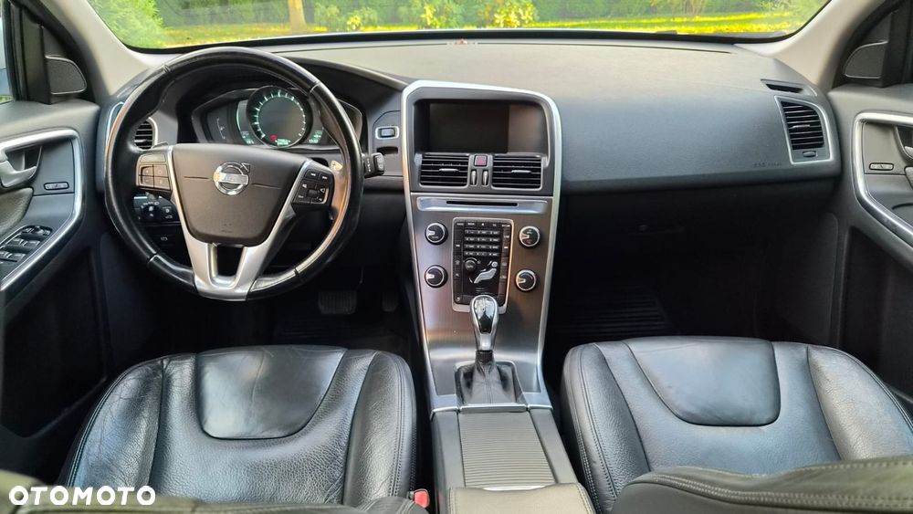 Volvo XC 60 - 8