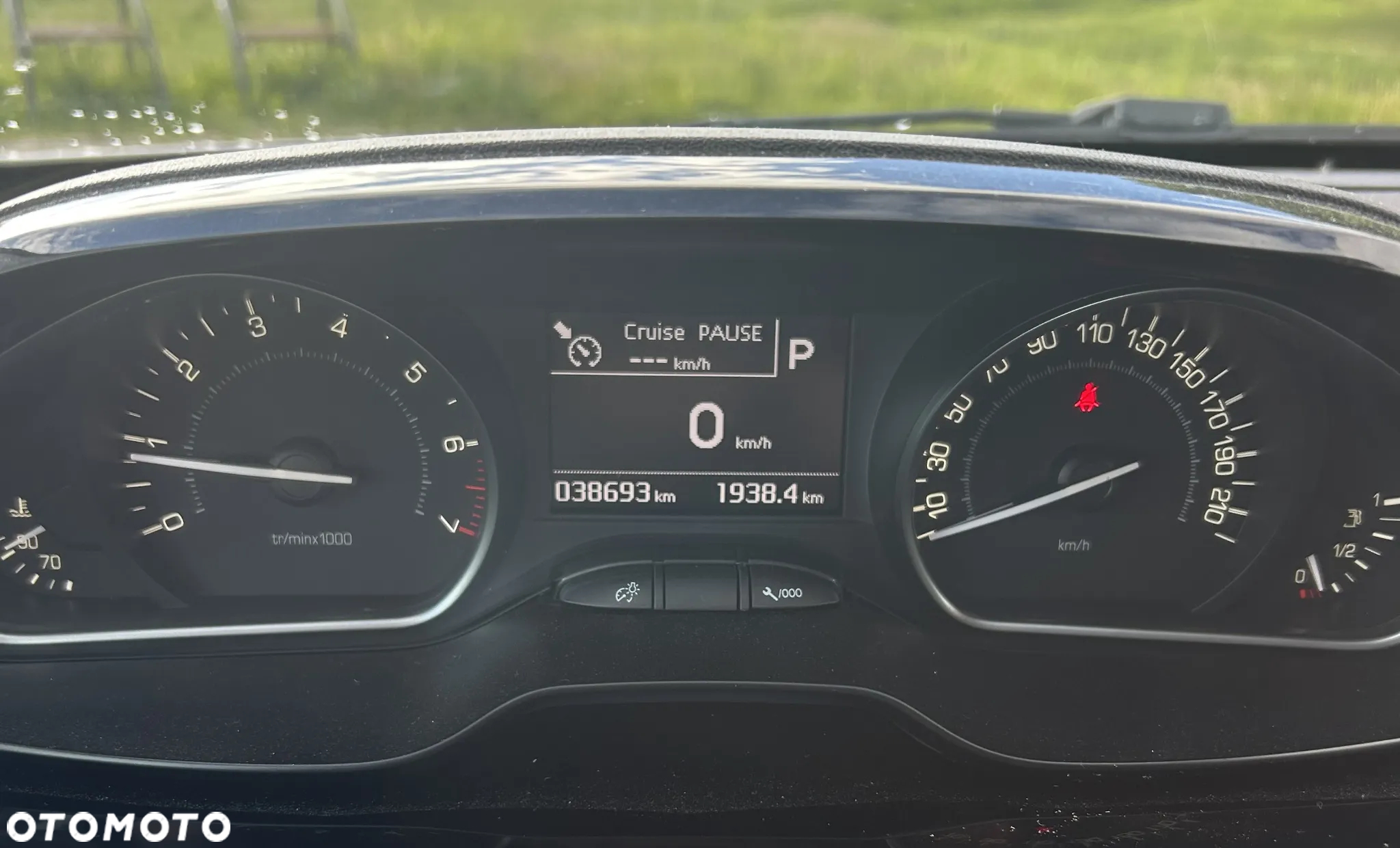 Peugeot 208 1.2 PureTech GPF Allure S&S EAT6 - 18