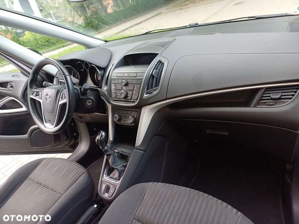 Opel Zafira - 6