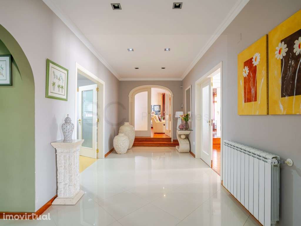 Moradia em Belverde T5 | Ideal para famílias numerosas - Grande imagem: 4/60