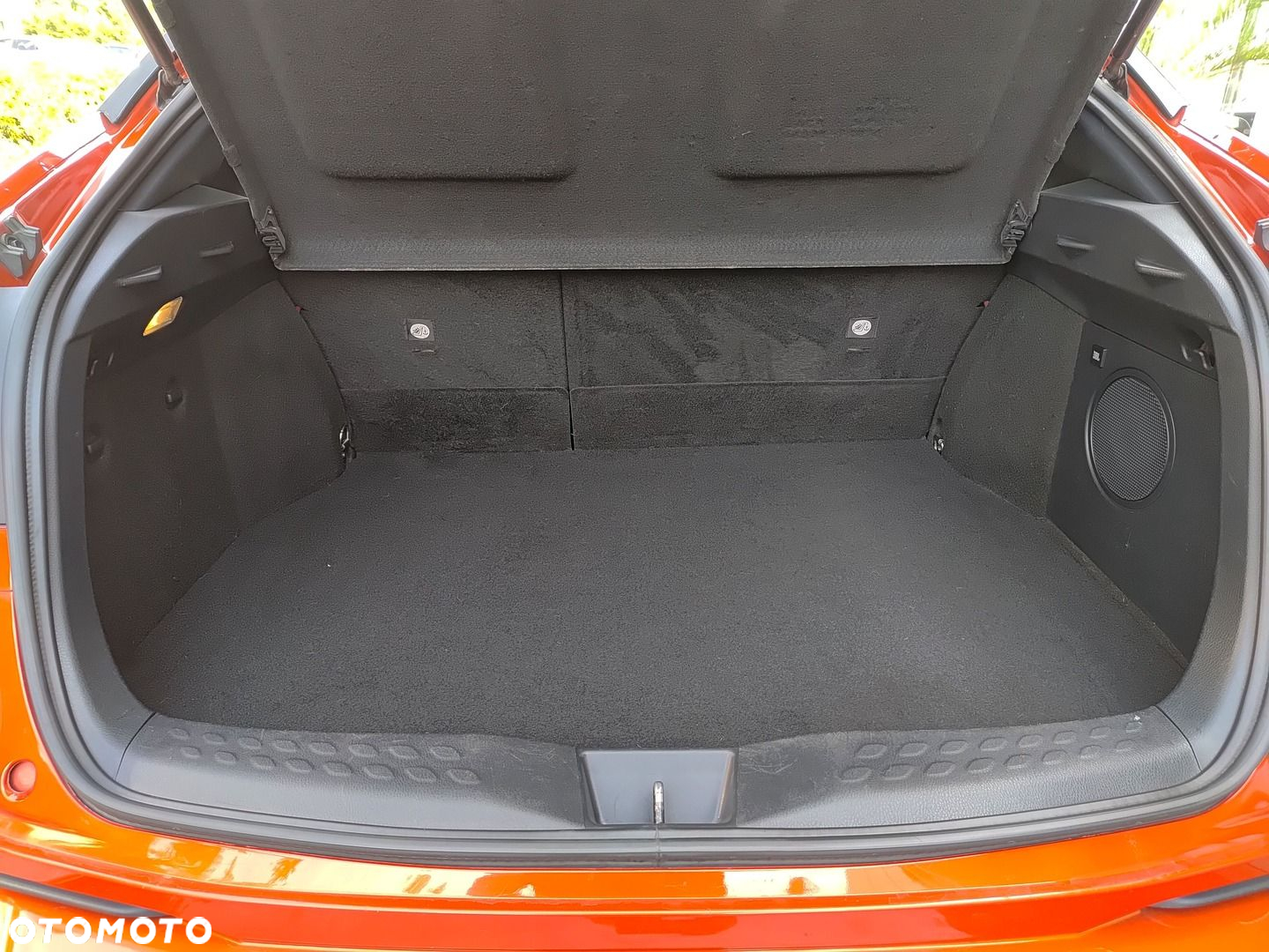 Toyota C-HR - 8