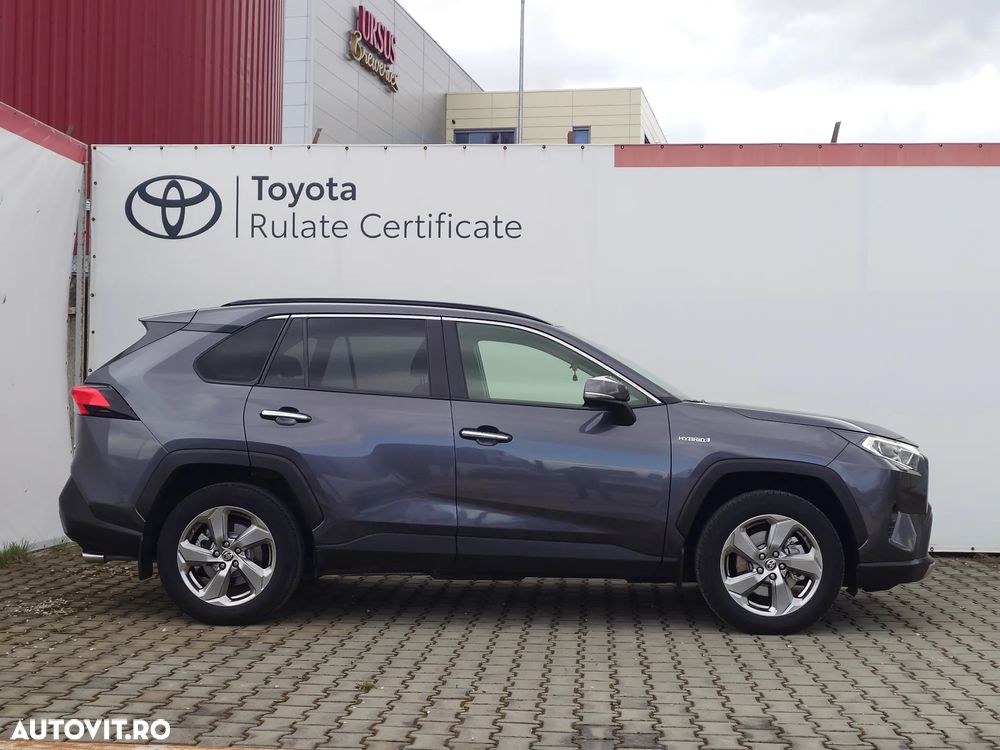 Toyota RAV4 - 4
