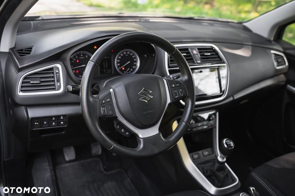 Suzuki SX4 S-Cross - 17