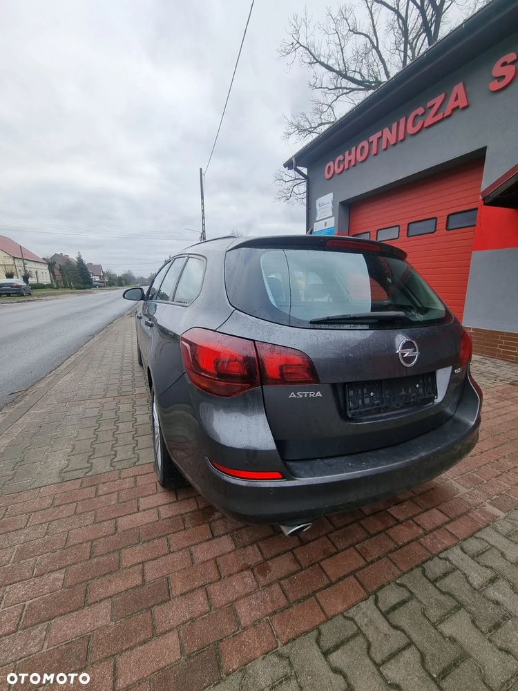 Opel Astra 2.0 CDTI DPF Sports Tourer Automatik Design Edition - 7