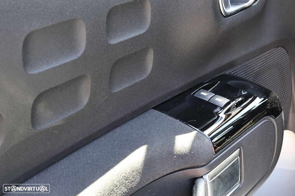 Citroën C3 1.2 PureTech C-Series — fotografia 13