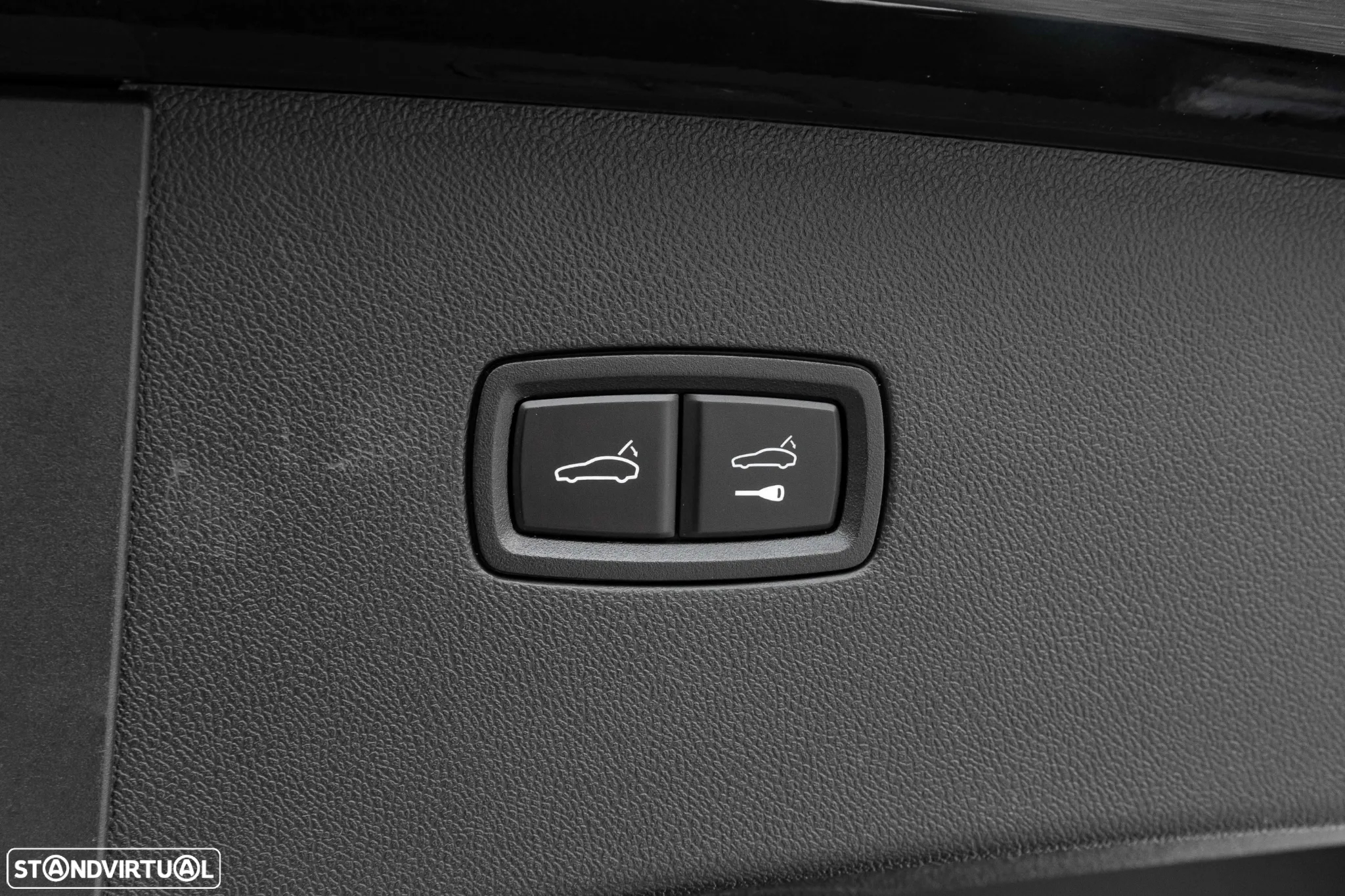Porsche Cayenne Coupé E-Hybrid - 34