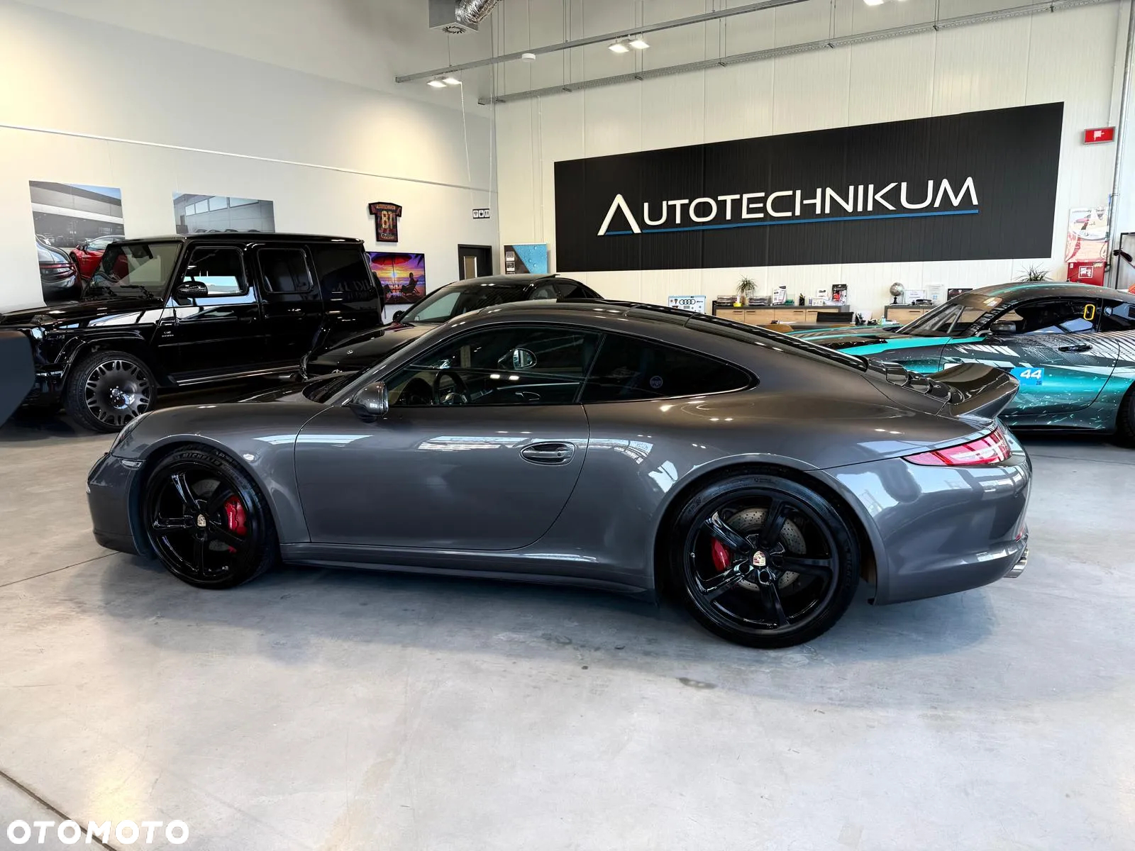 Porsche 911 Carrera 4S PDK - 23
