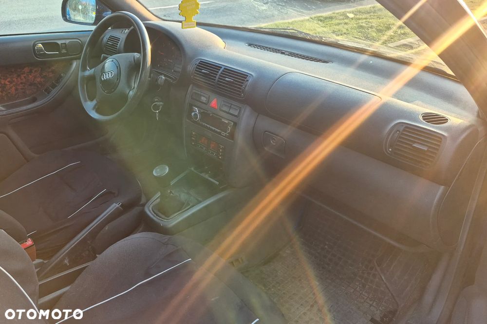 Audi A3 3-drzwiowe 1.9 TDI Attraction - 7