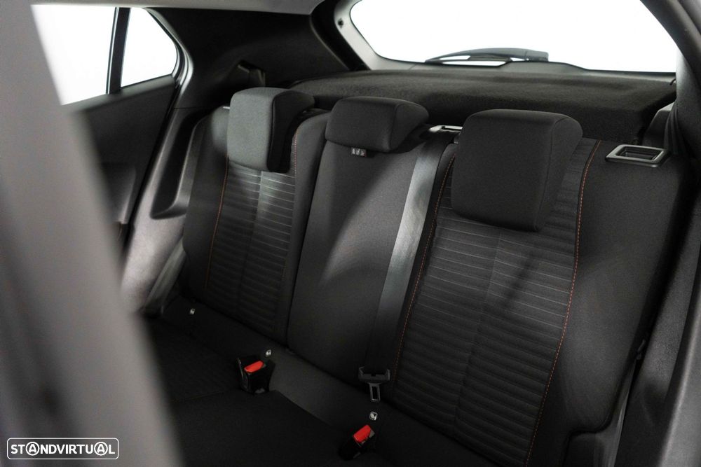 Peugeot 2008 1.2 PureTech Active Pack - 11