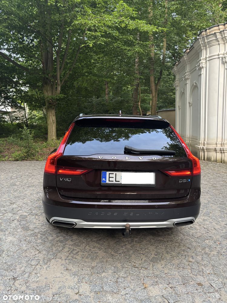 Volvo V90 D5 SCR AWD Momentum Pro - 5