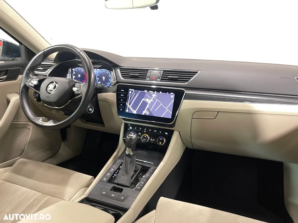 Skoda Superb 2.0 TDI 4X4 DSG Style - 13