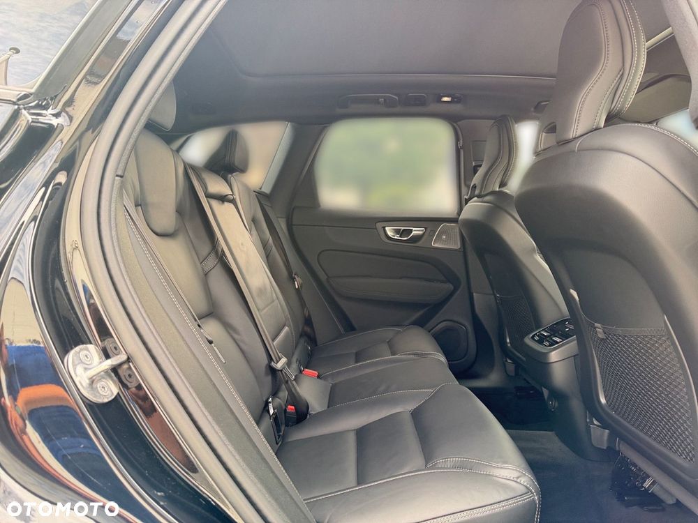 Volvo XC 60 - 30