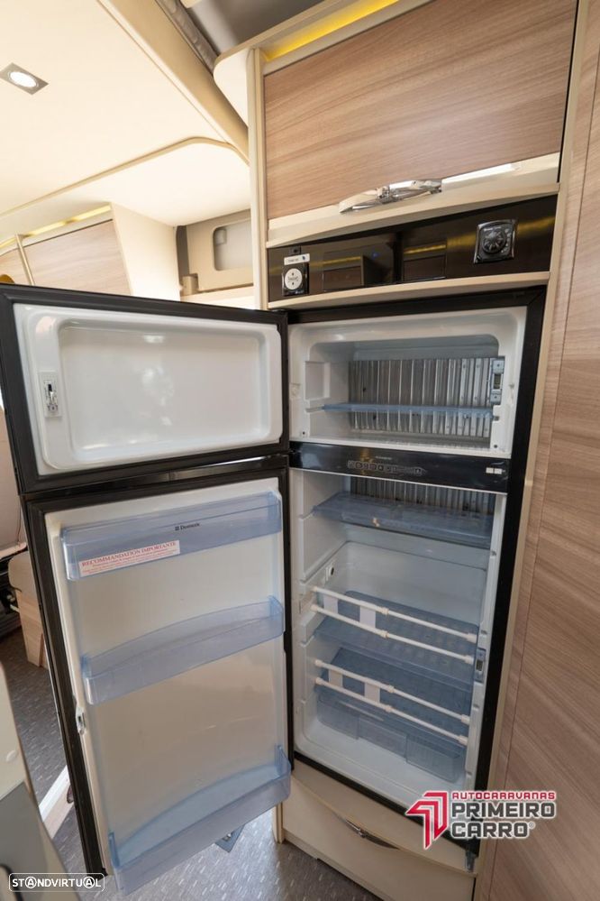 Adria Matrix 670 SBC 50 anos 5 lugares - 28