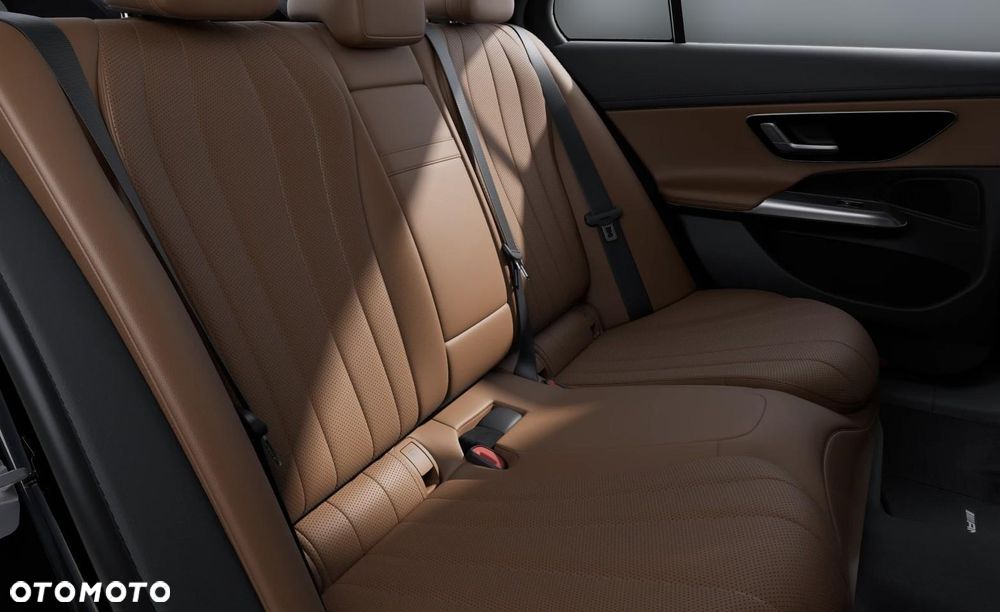 Mercedes-Benz Klasa E 220 d mHEV 4-Matic AMG 9G-Tronic - 9