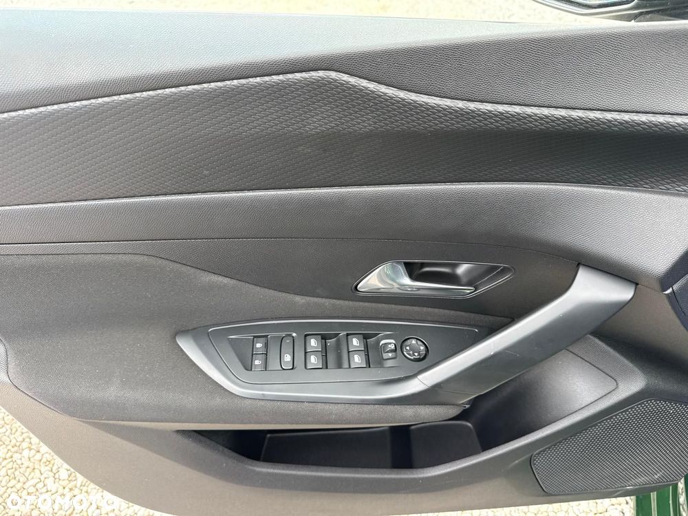 Peugeot 308 BlueHDi 130 EAT8 Stop & Start Allure - 19