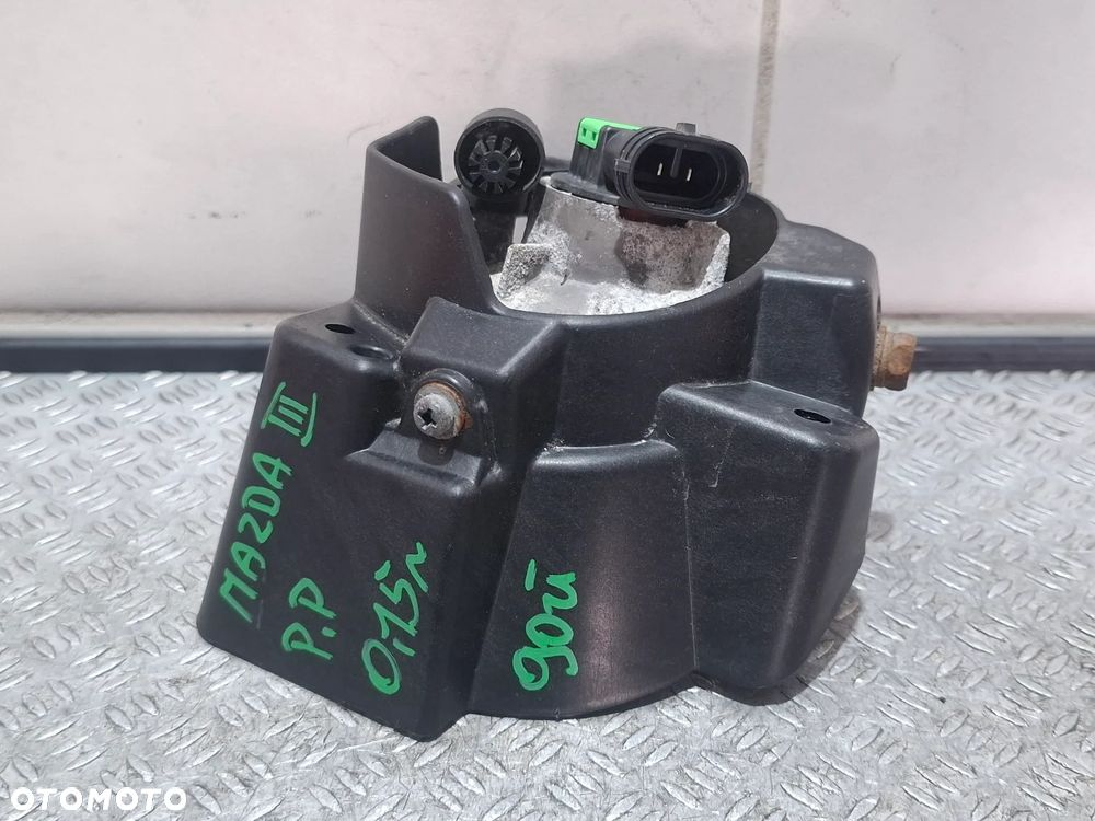 Halogen w zderzak prawy przód Mazda III 2015 rok - 2