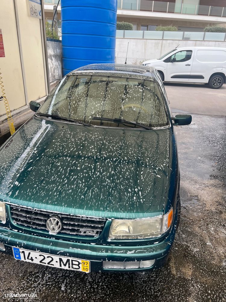 VW Passat 1.9 TDi Confortline - 5