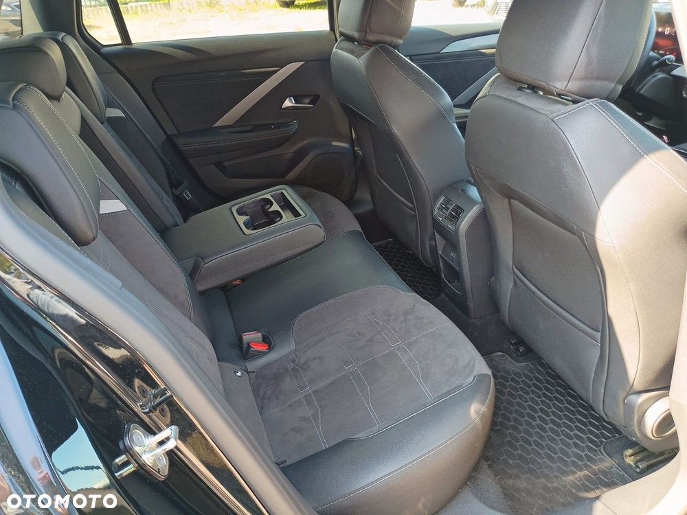 Opel Astra 1.2 T GS S&S - 17