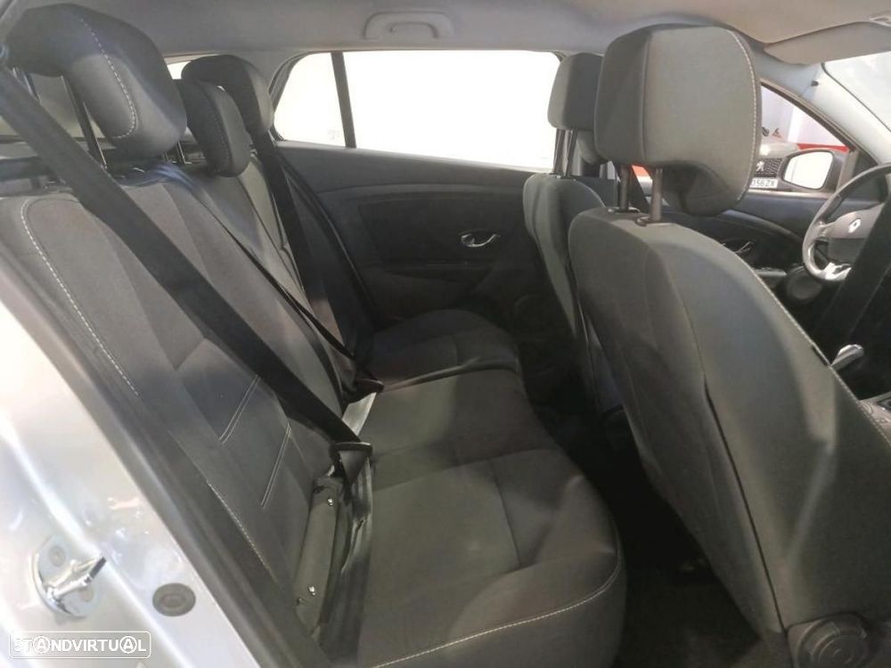 Renault Mégane Sport Tourer 1.5 dCi Confort SS - 6