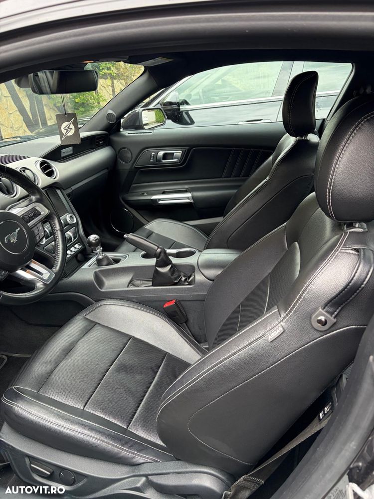 Ford Mustang 2.3 EcoBoost - 13