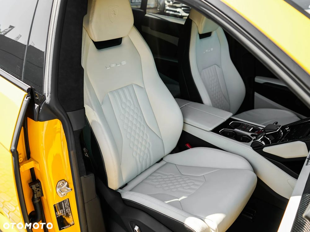 Lamborghini Urus - 34