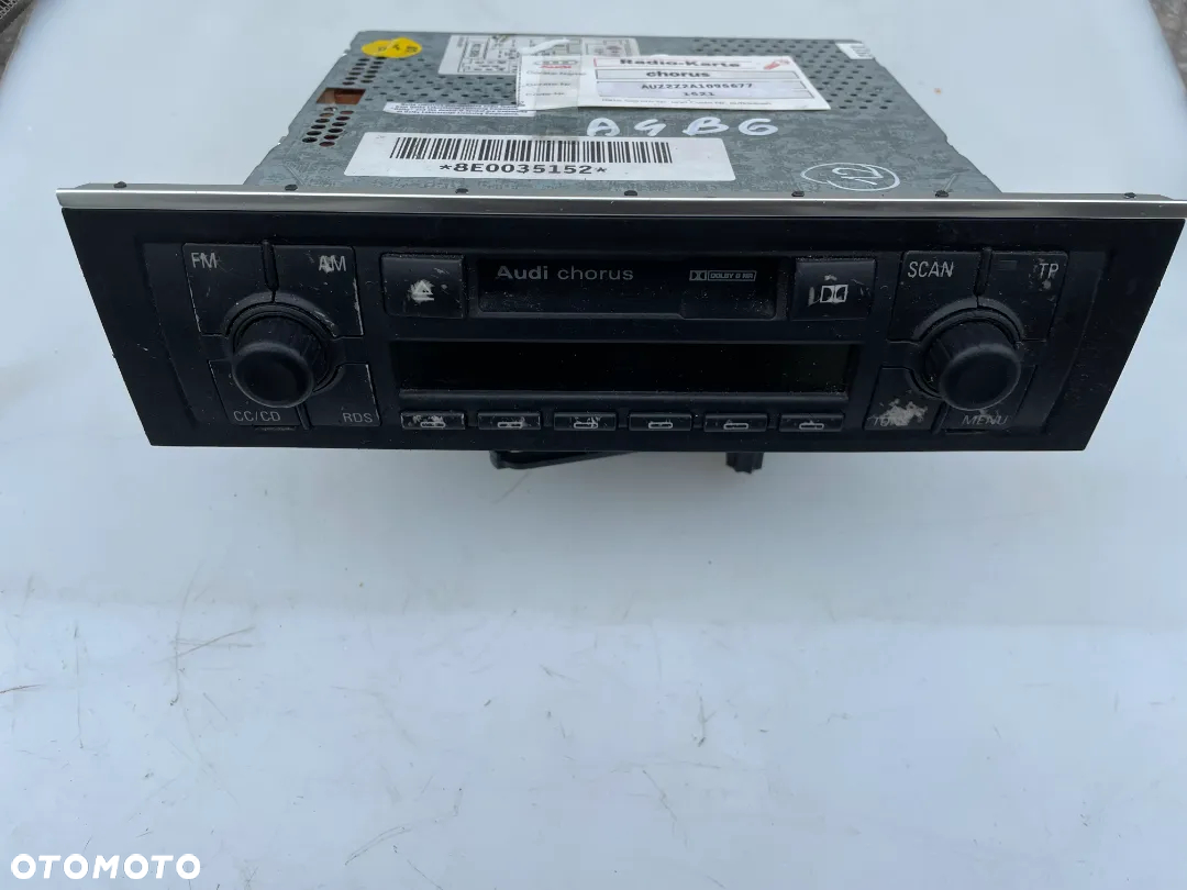 RADIO CHORUS Z KODEM 8E0035152 - 2