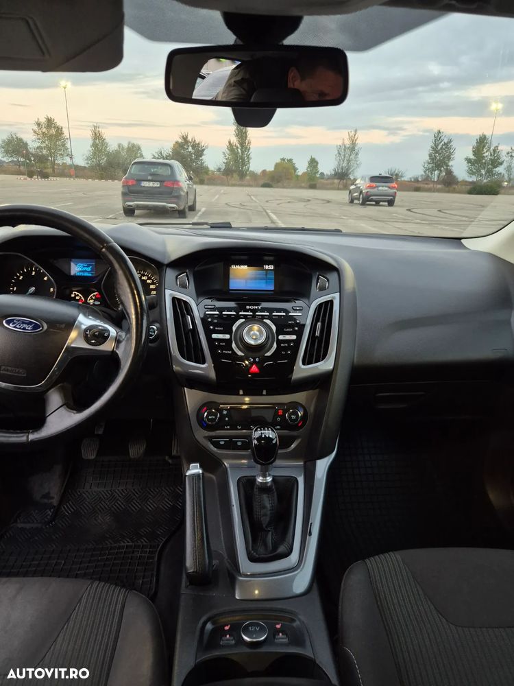 Ford Focus 1.6 TDCi DPF Titanium - 1
