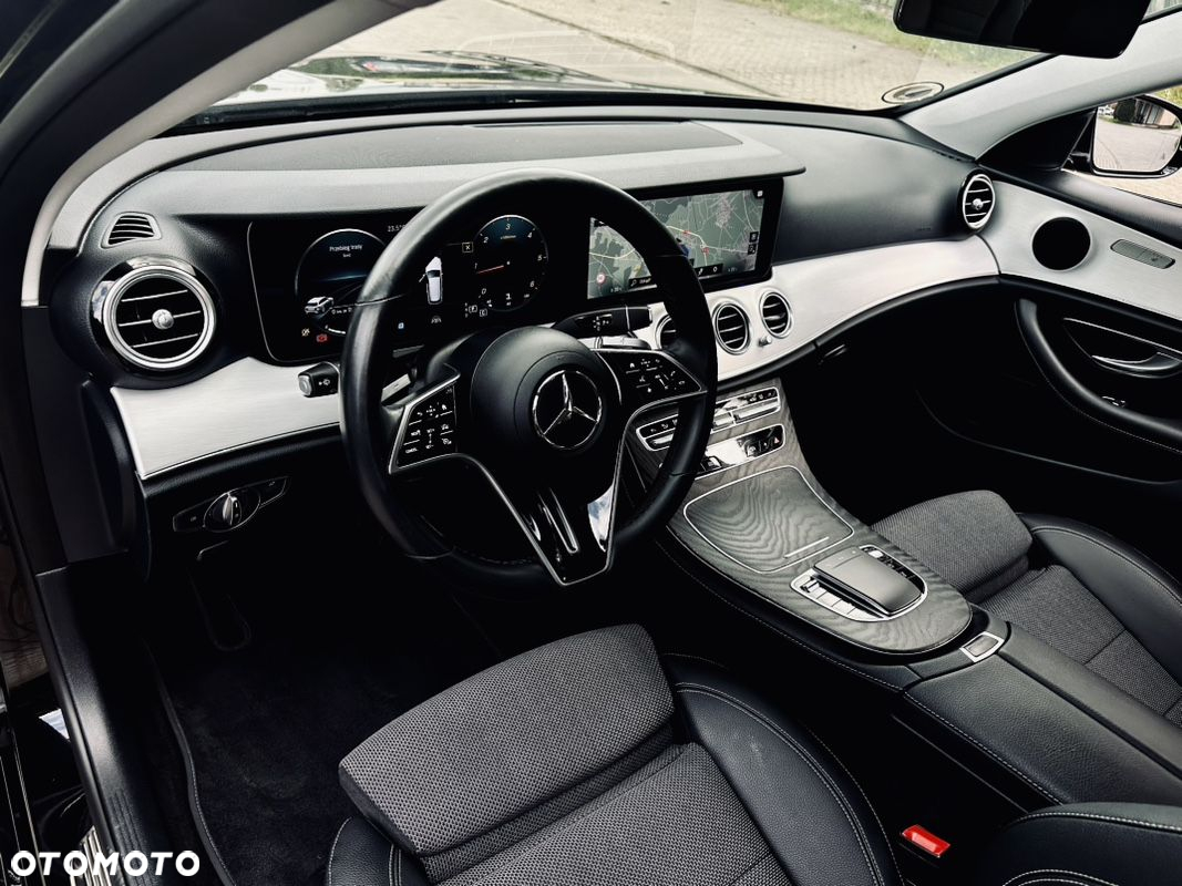 Mercedes-Benz Klasa E 220 d Avantgarde - 26