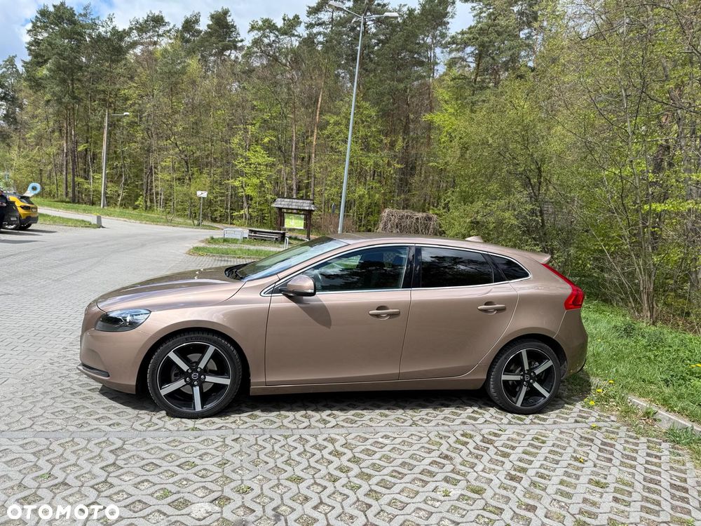 Volvo V40 T3 Drive-E Momentum - 8