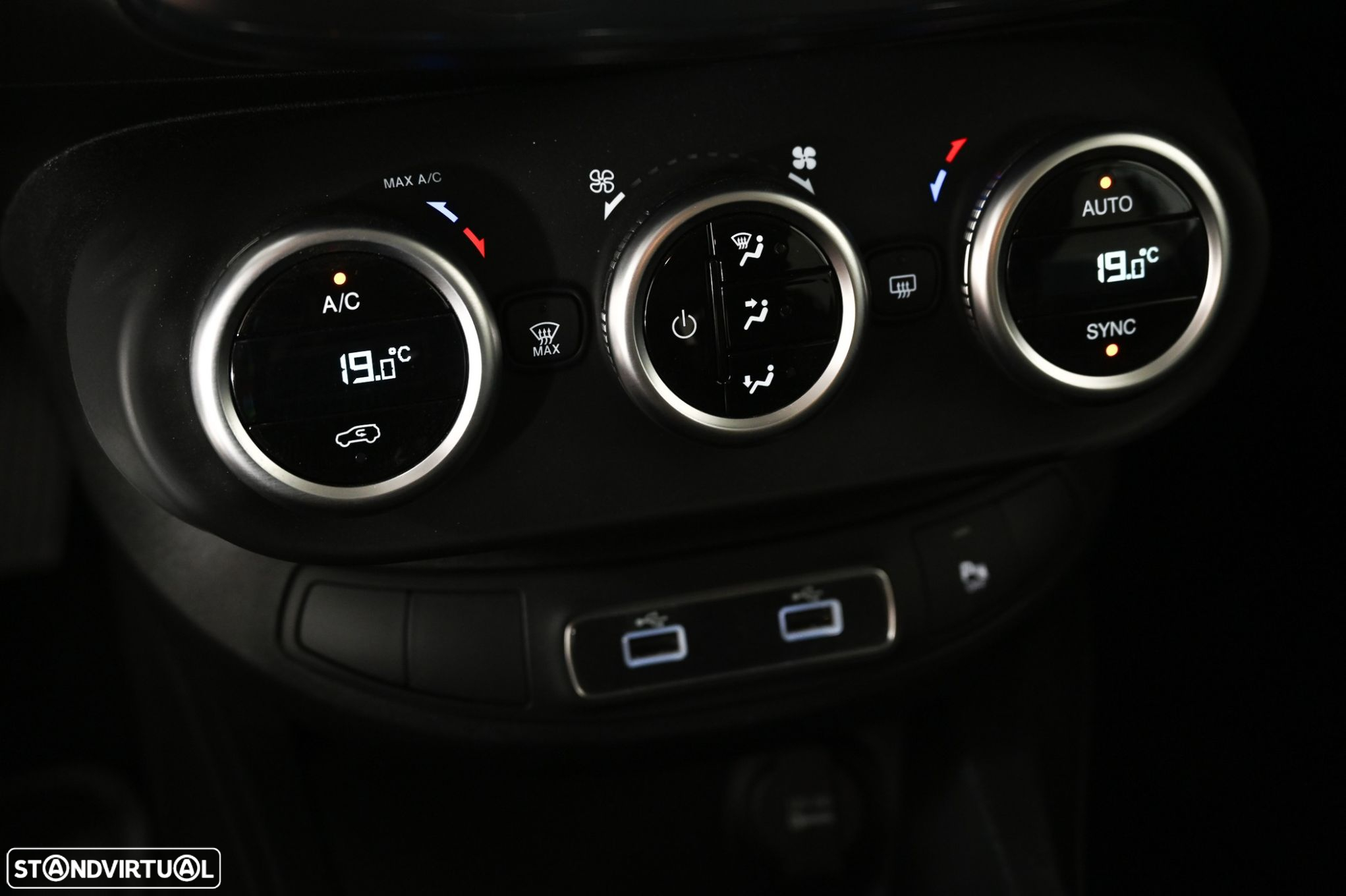 Fiat 500X 1.0 FireFly Lounge - 24