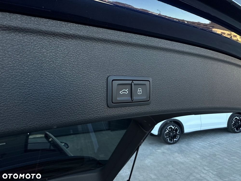 Audi A4 Allroad - 32
