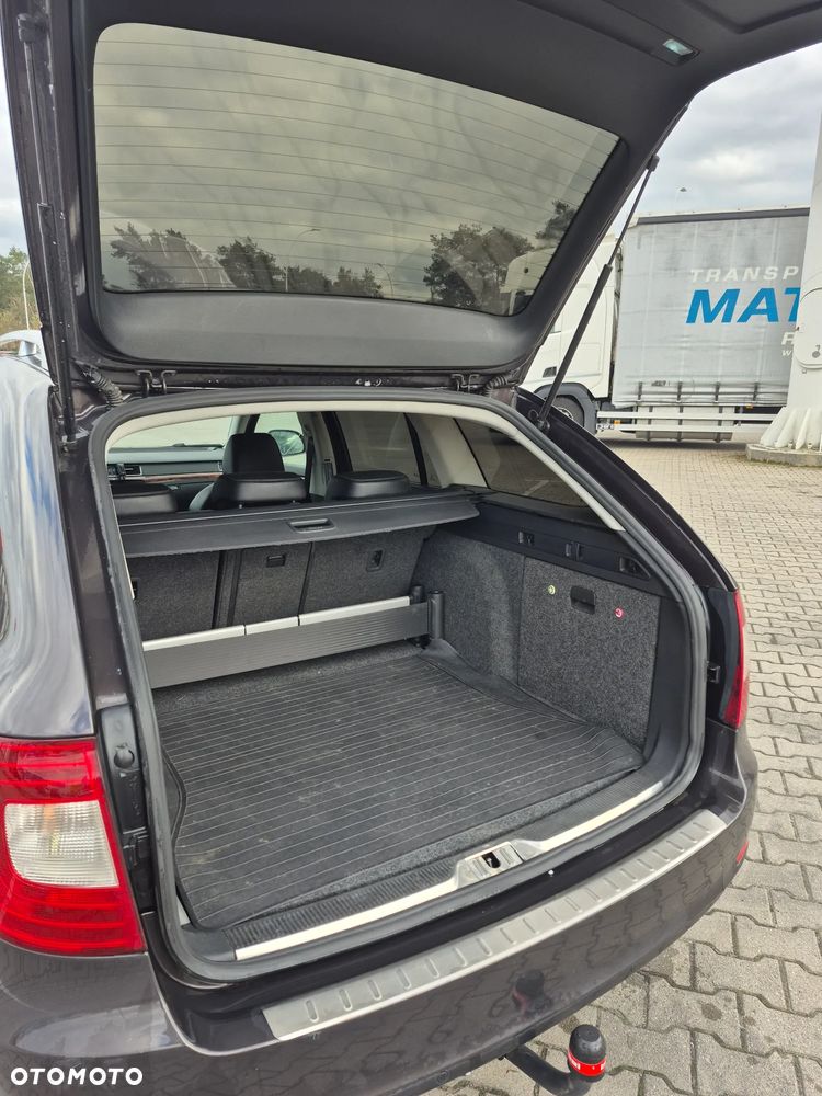 Skoda Superb 2.0 TDI Elegance - 9