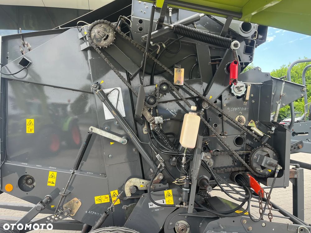 Claas Variant 350 - 10