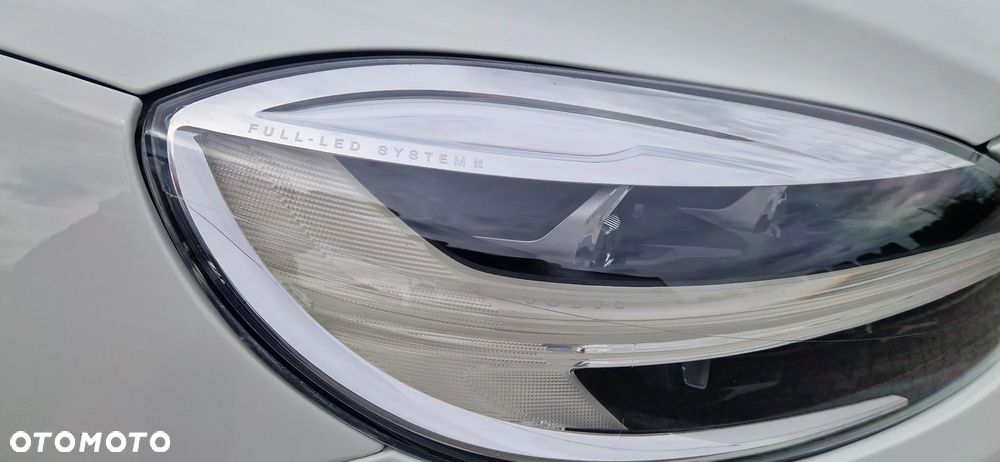 Volvo V40 - 17
