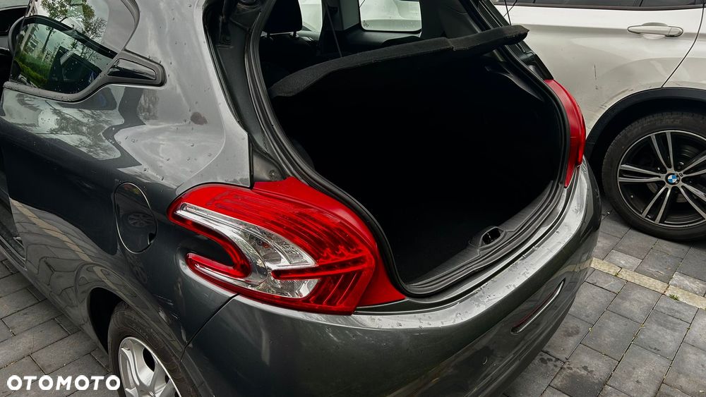 Peugeot 208 PureTech 82 Active - 12