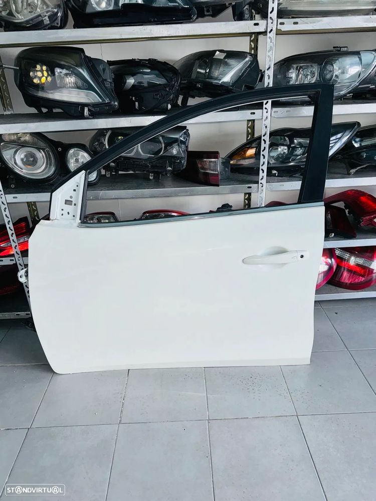 Porta Frente Esquerda Nissan Pulsar - 2014 / 2024 - 1