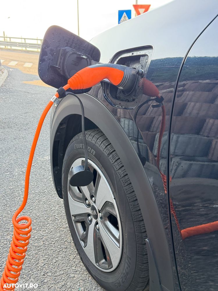 Kia Niro 1.6 GDI PHEV 2WD Aut. Spirit - 28