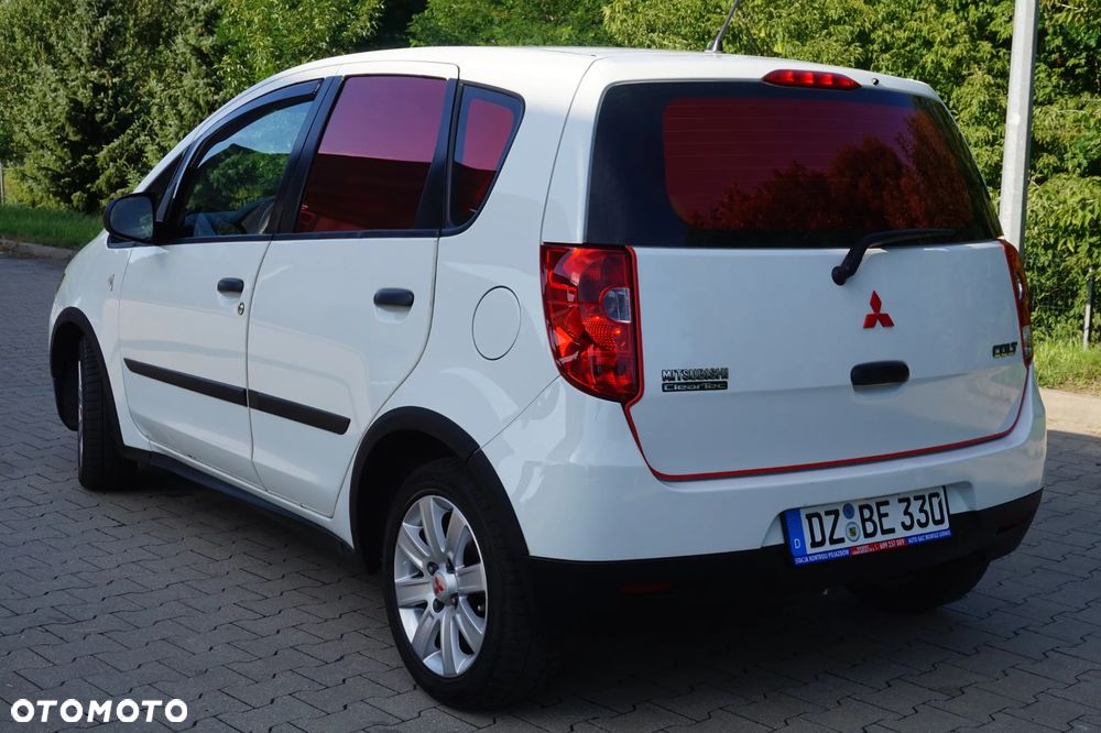 Mitsubishi Colt - 11