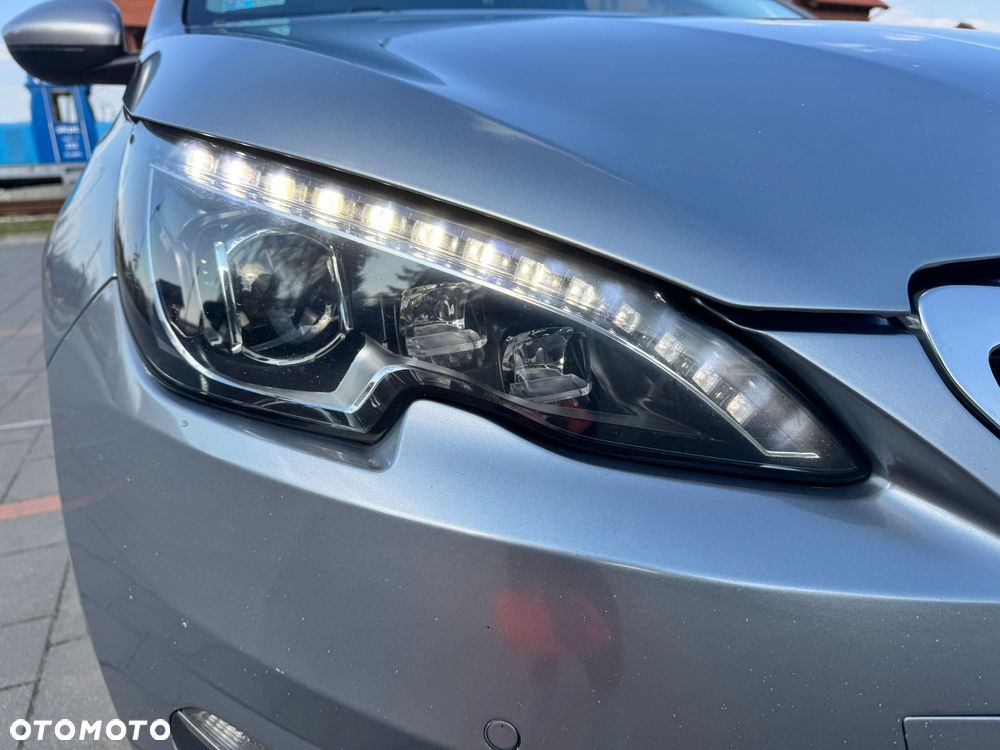 Peugeot 308 BlueHDi 150 Automatik Stop & Start Allure - 11