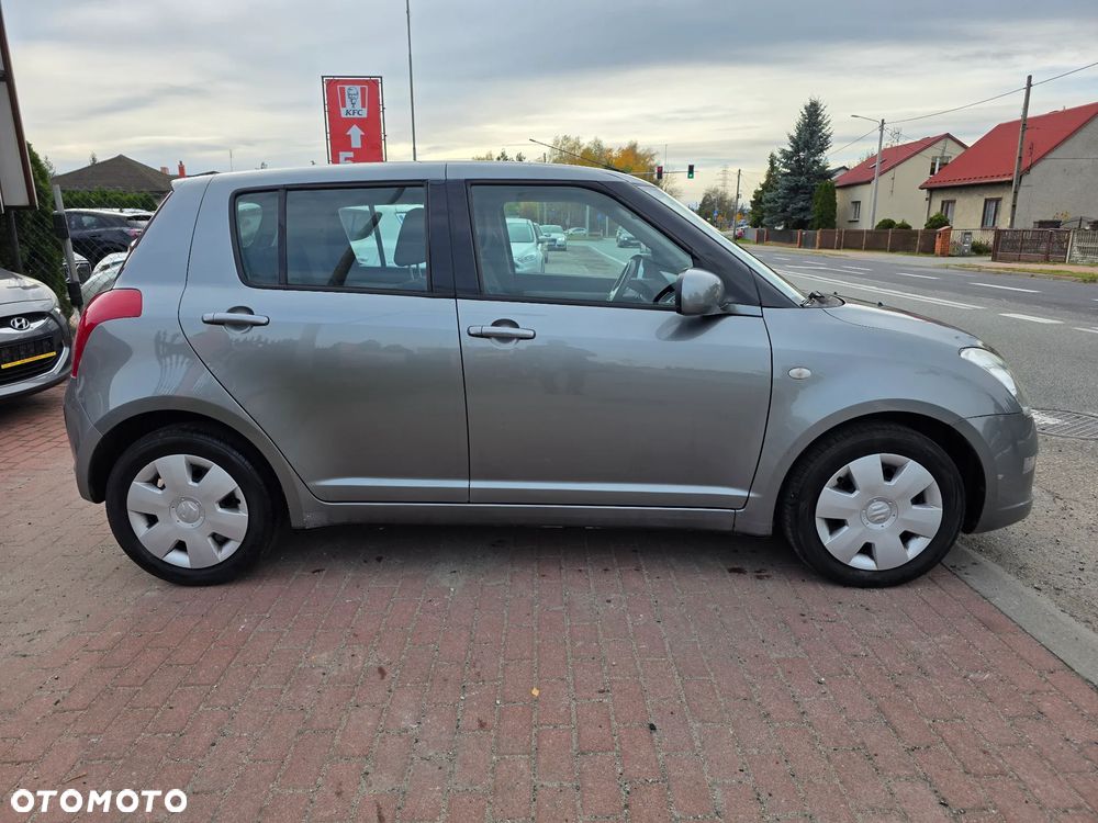 Suzuki Swift - 7