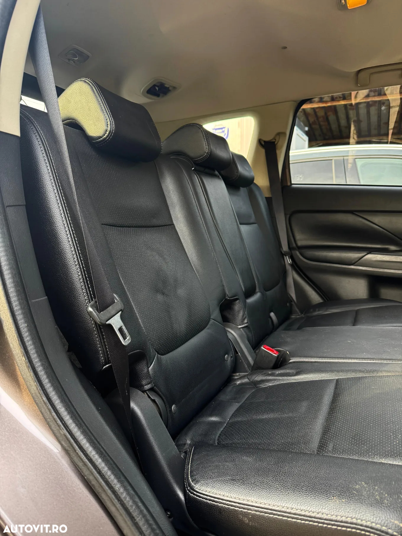 Mitsubishi Outlander 2.2 Litre DI-D AWD Intense Aut. - 12