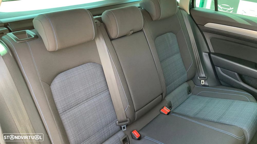VW Passat Variant 1.4 TSI Plug-In-Hybrid DSG GTE - 27