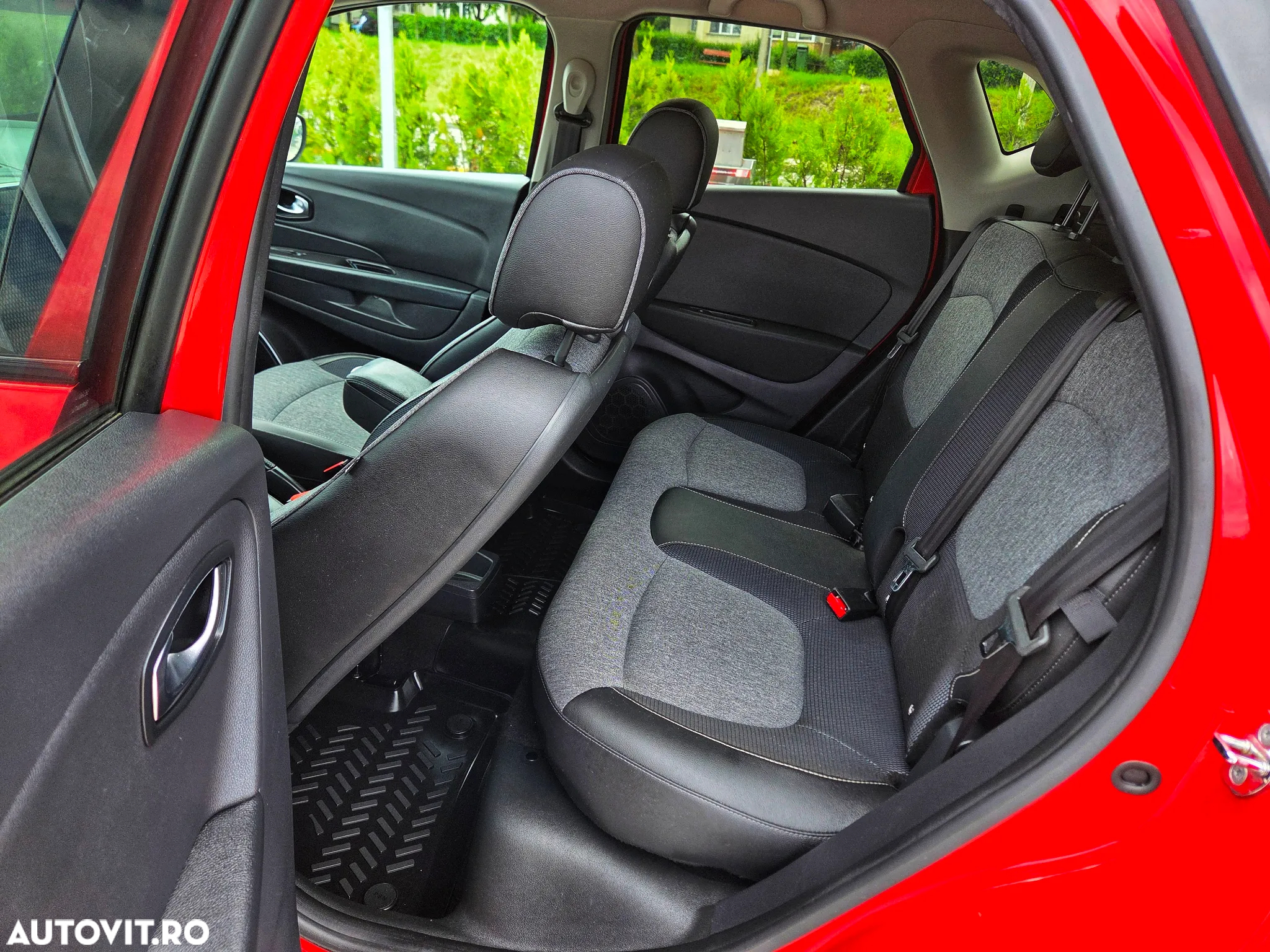 Renault Captur ENERGY dCi 110 Intens - 21